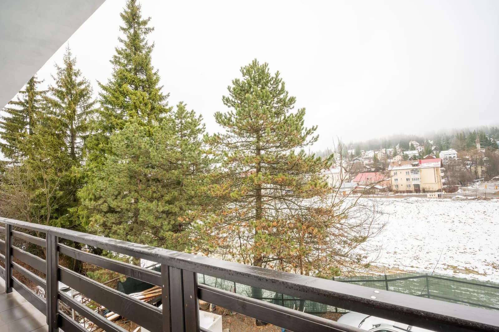 Balcon cu vedere panoramică